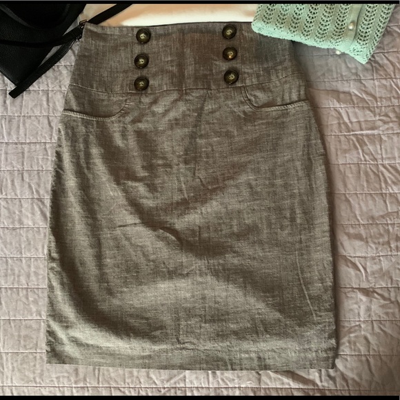 ✨3 for $25✨ A. Byer Pencil Skirt - Picture 3 of 11
